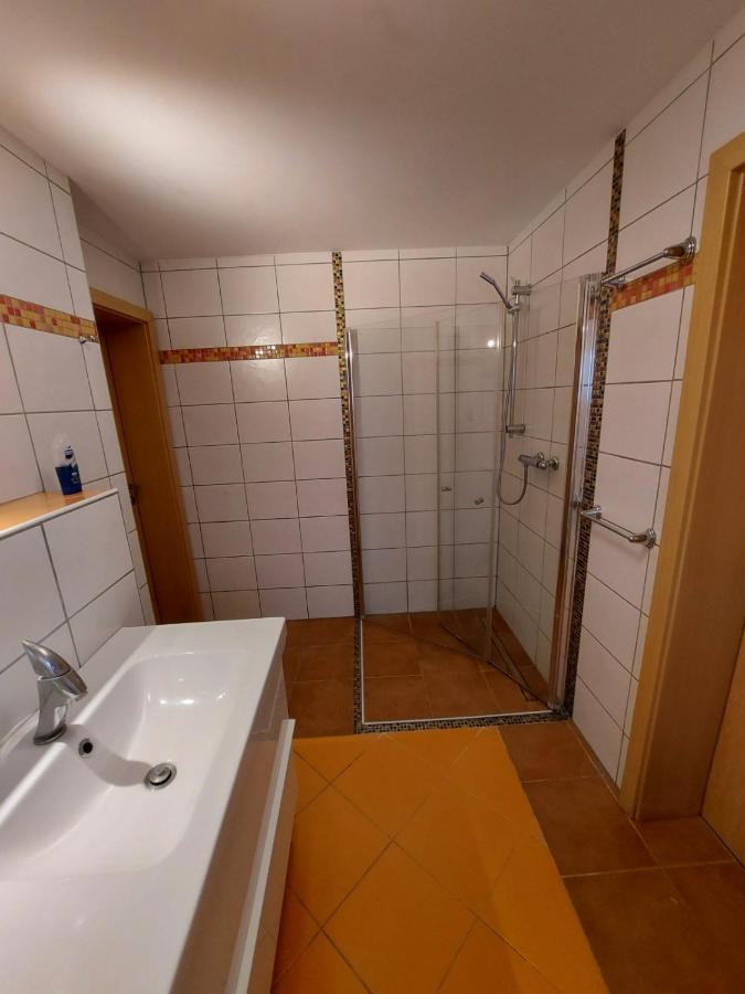 Lovely Appartment With Private Patio And Private Entrance In Luxembourg 60M2 Saeul Exterior foto